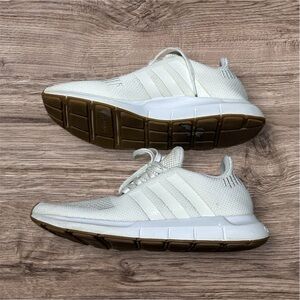 Adidas Cloudfoam Running Shoes Lightweight Comfort White Knit Mesh Size 9 unisex